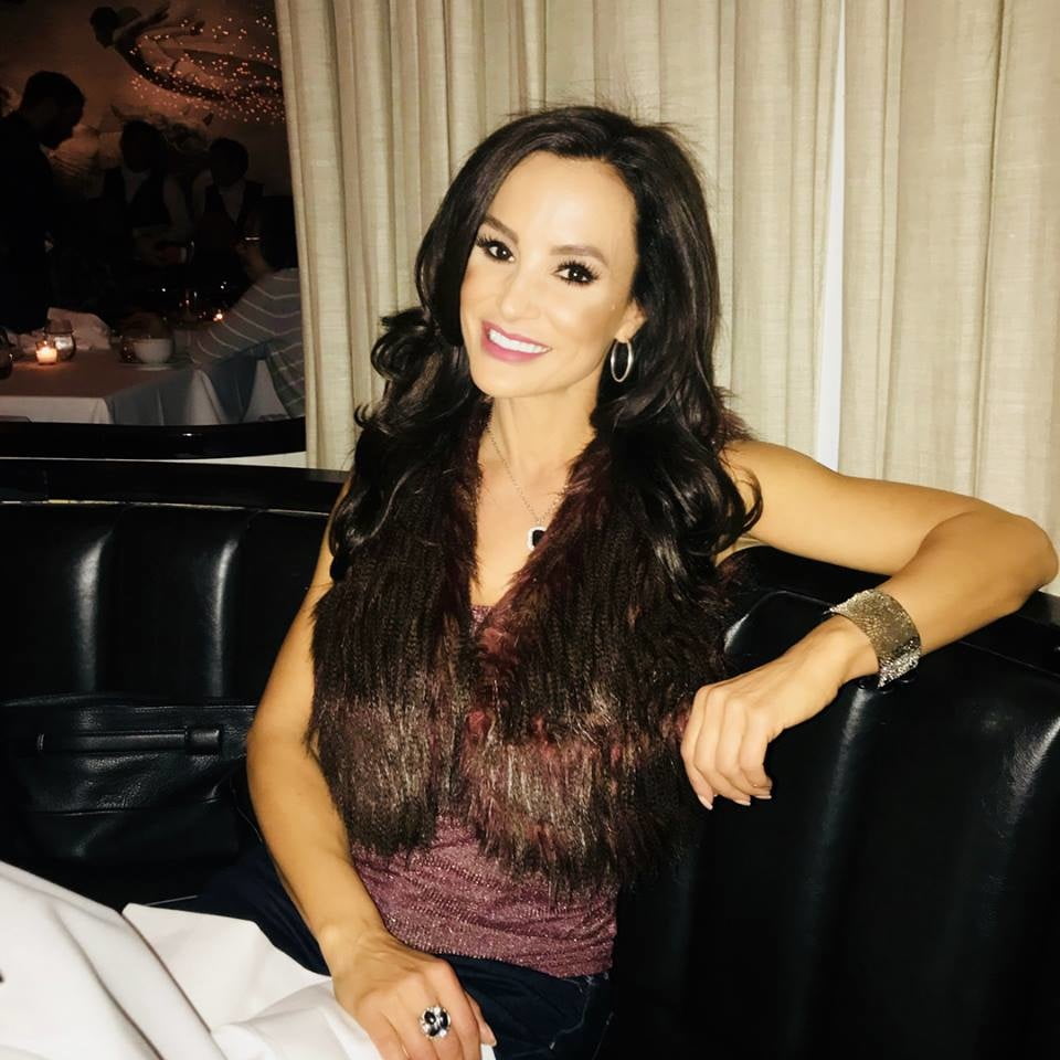 Lisa Ann #91743240