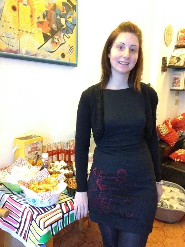 Sexy gekleidete Frauen
 #92132557