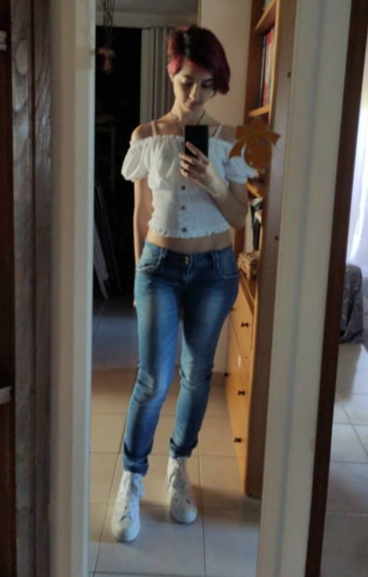 Mujeres vestidas sexy
 #92132596