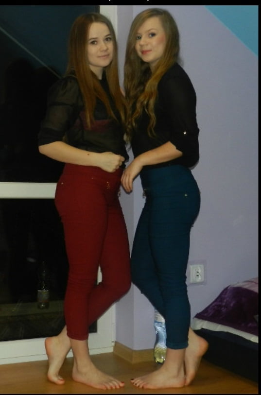 Sexy gekleidete Frauen
 #92132753