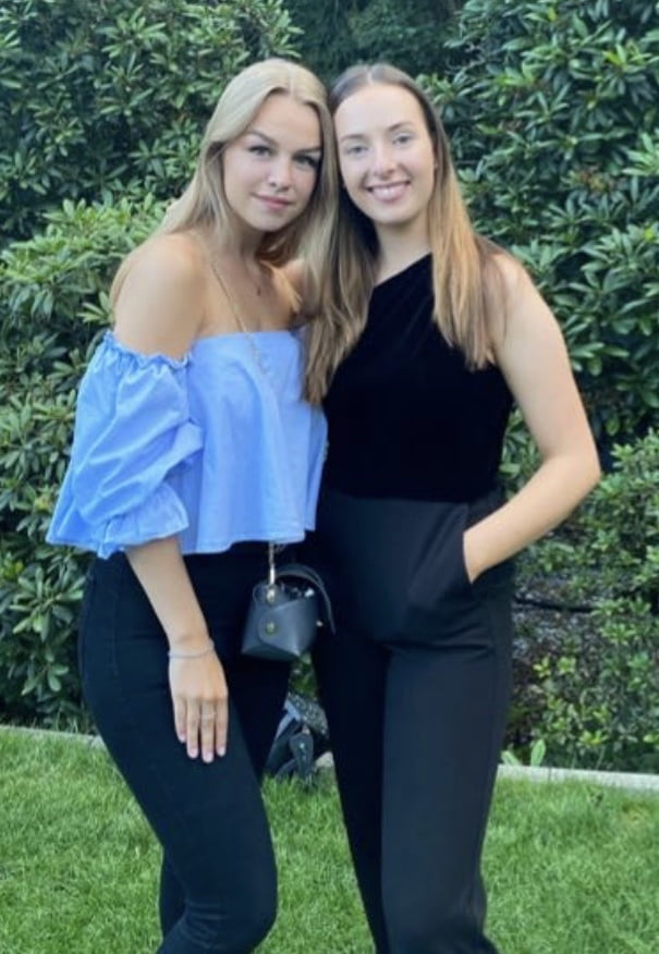 Sexy gekleidete Frauen
 #92132835