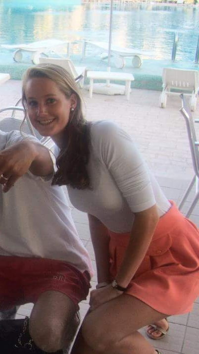 Sexy gekleidete Frauen
 #92132850