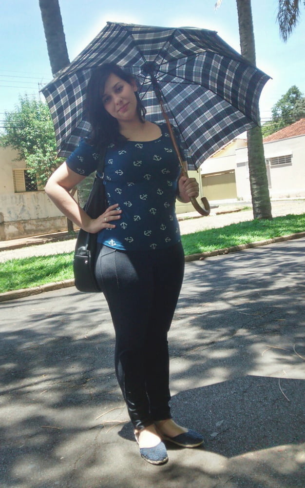 Sexy gekleidete Frauen
 #92132856