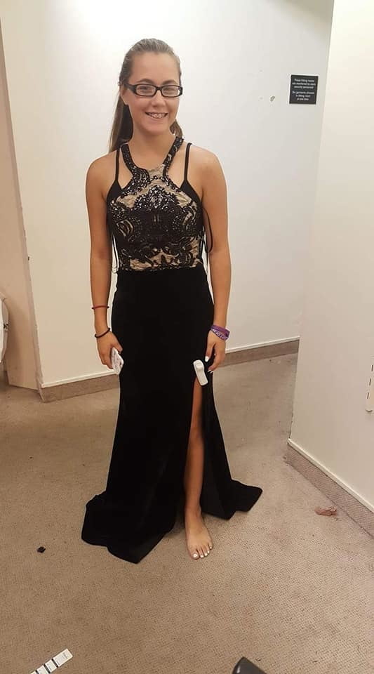 Sexy gekleidete Frauen
 #92132862