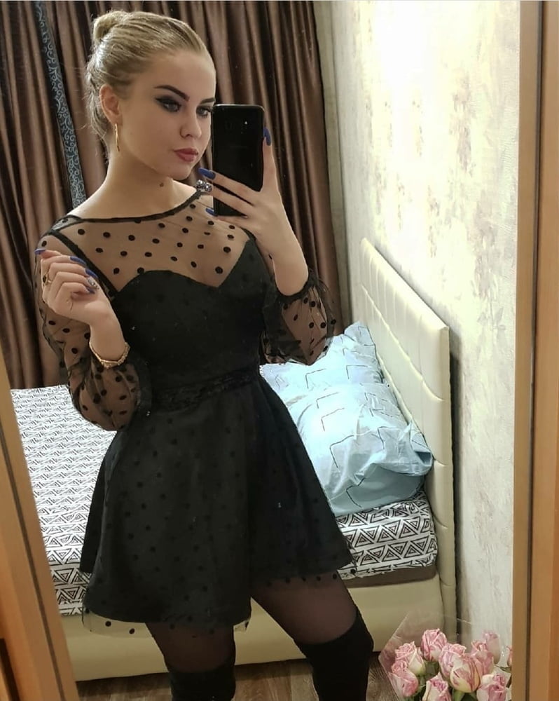 Sexy gekleidete Frauen
 #92132948