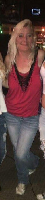 Sexy gekleidete Frauen
 #92132964