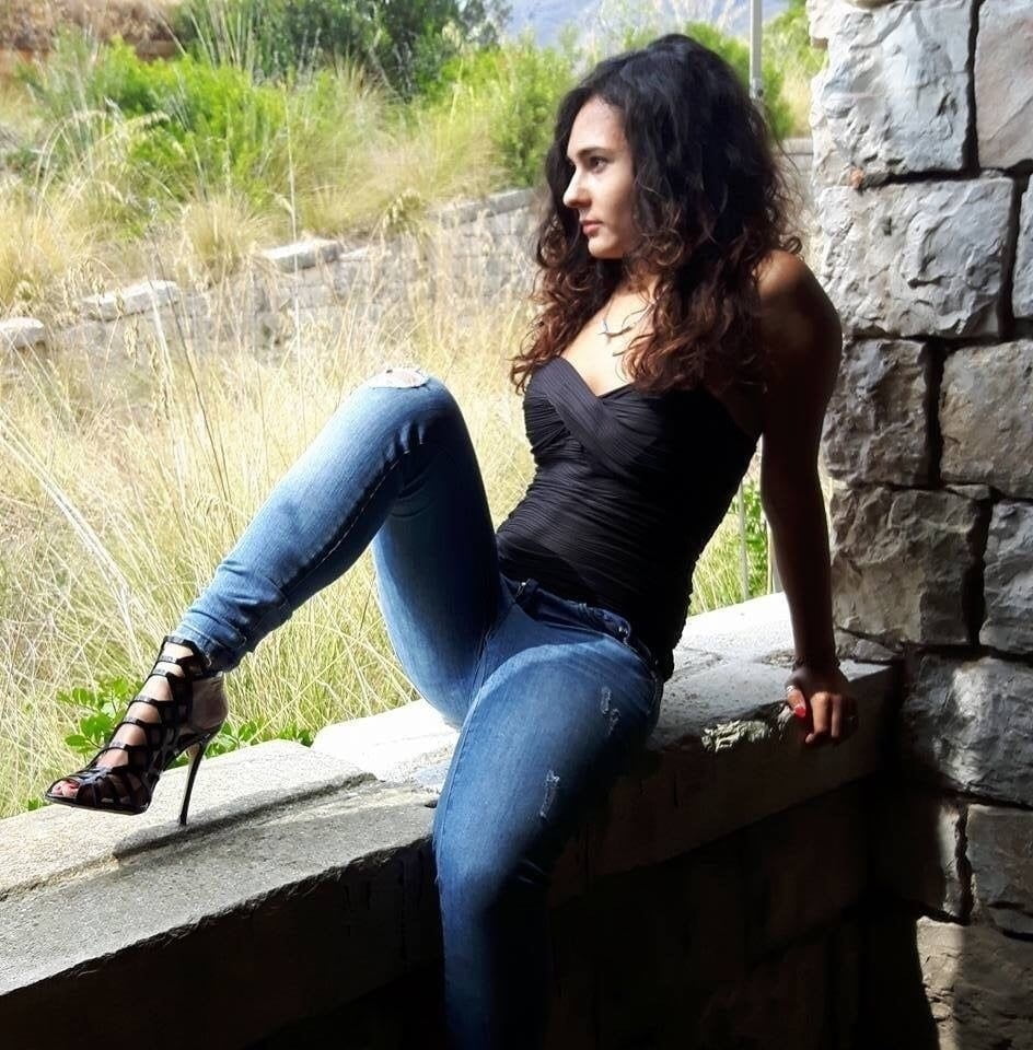 Sexy gekleidete Frauen
 #92133004