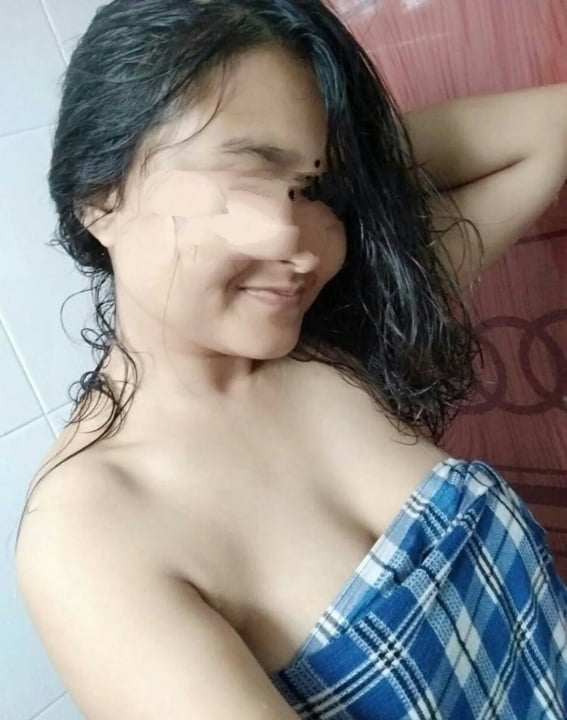 Selfy schießen indische Mädchen ritisha
 #95027712