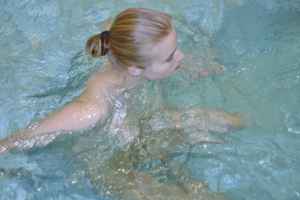 Czech Babe Stephanie - Swimming Nude #92114855