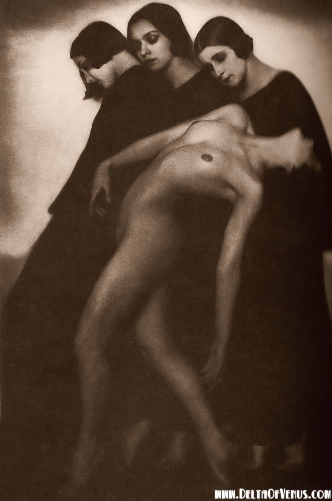 Nacktbilder - 1920 bis 1950
 #93014359