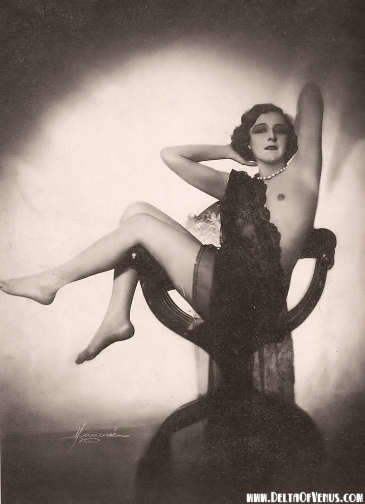 Nacktbilder - 1920 bis 1950
 #93014361