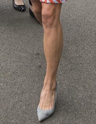 Les pieds de la jambe sexy et les talons hauts de Pippa Middleton
 #97902651