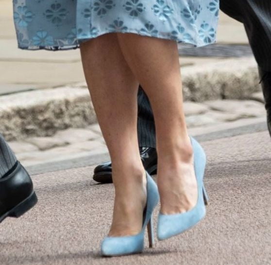 Les pieds de la jambe sexy et les talons hauts de Pippa Middleton
 #97903091