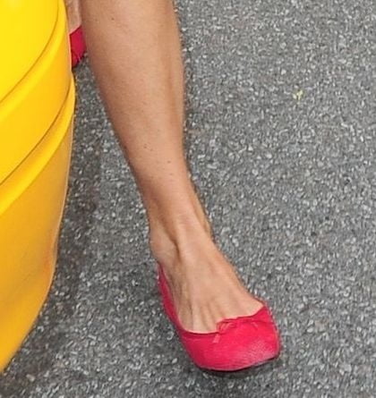 Les pieds de la jambe sexy et les talons hauts de Pippa Middleton
 #97903136