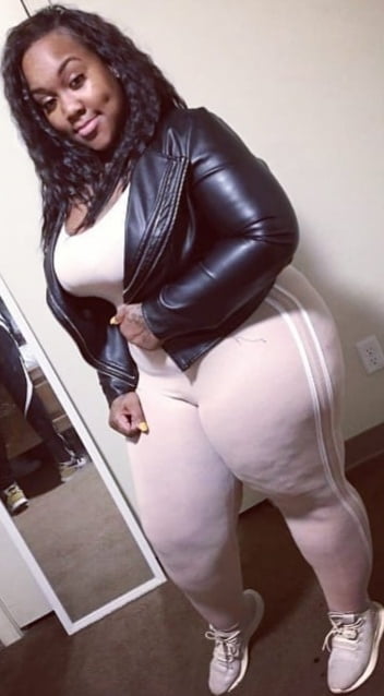 Short chunky thick bbw pear paris
 #105741320