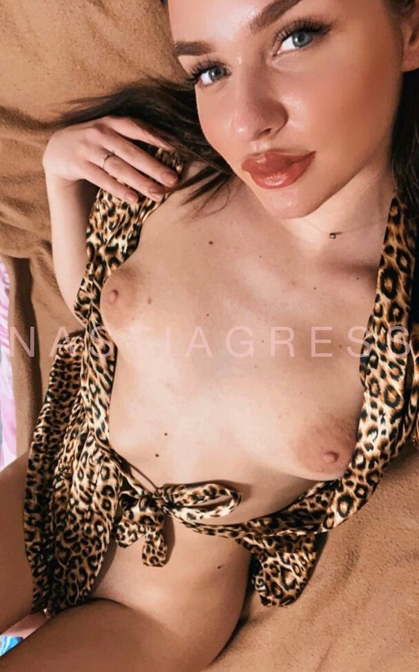 Anastasia G nude #108308000