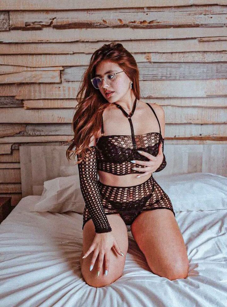 Carolina Fernanda desnuda #108895643