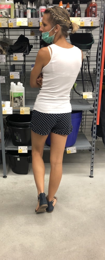 Sexy Beine, sexy Mädchen
 #90528517