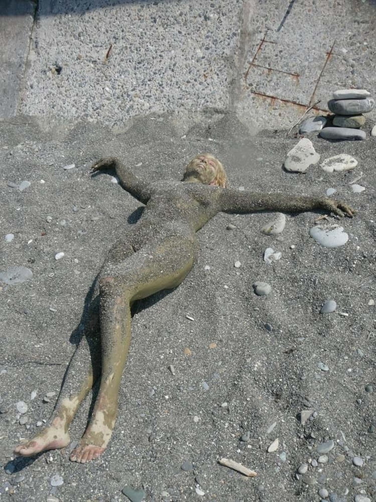 Julia posando al aire libre mezcla
 #97179858