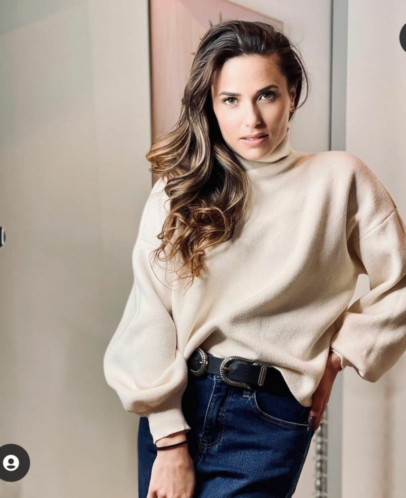 Capucine Anav #87461557