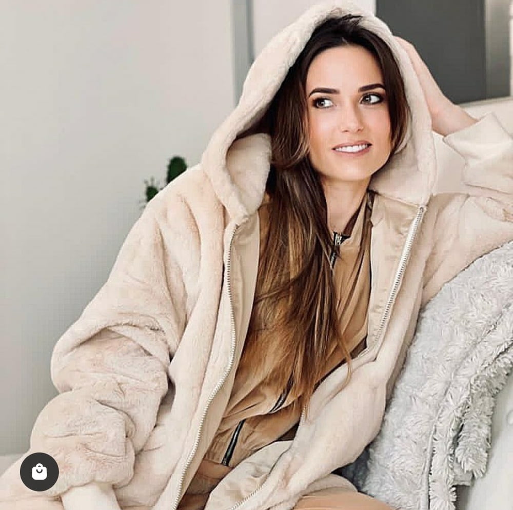 Capucine Anav #87461569