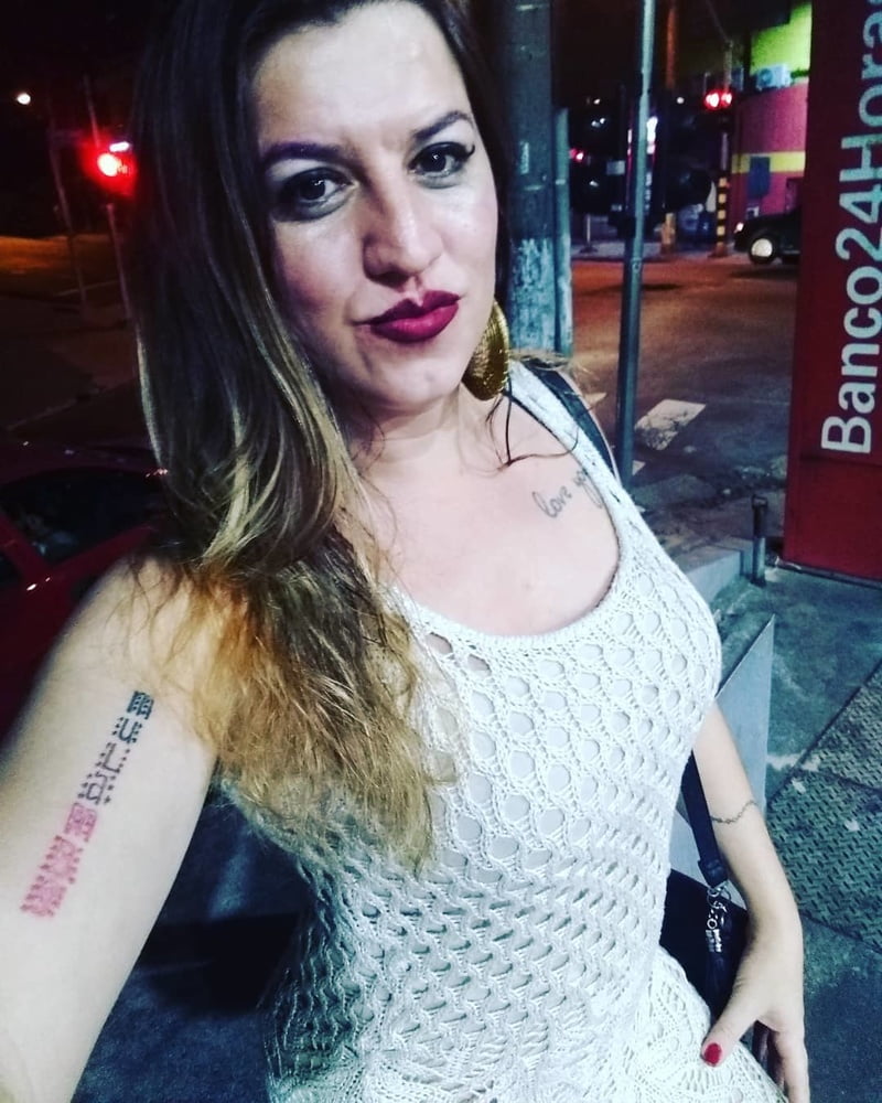 Queria eu gozar nesse rosto lindo #99179553