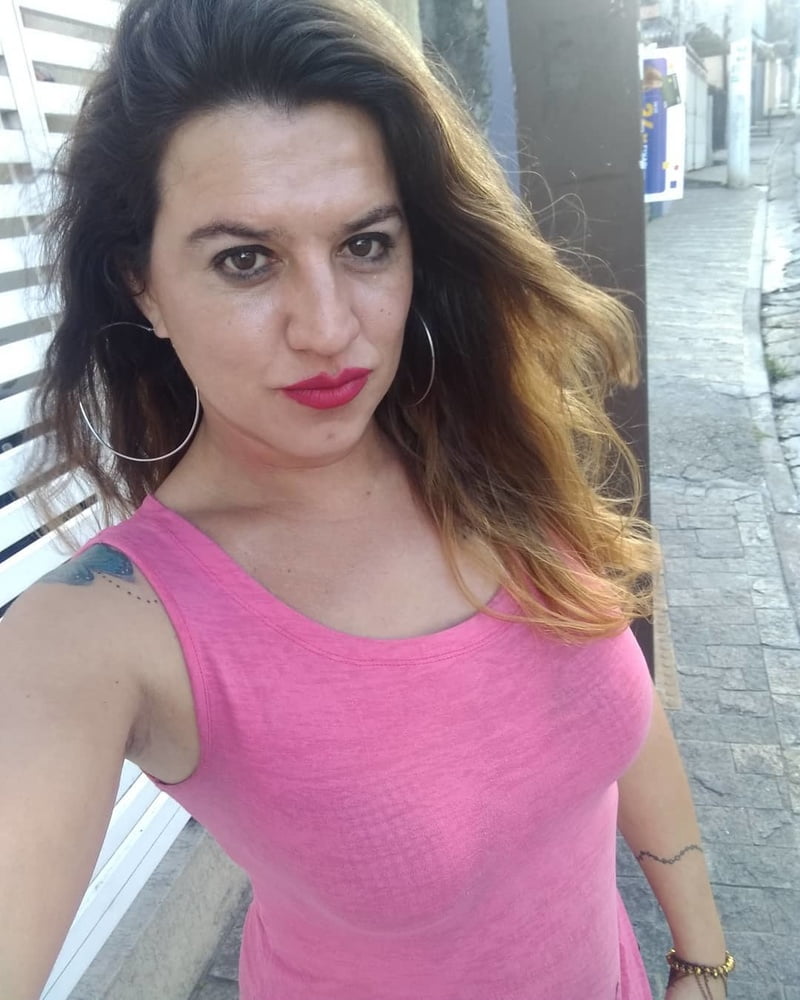 Queria eu gozar nesse rosto lindo #99179611