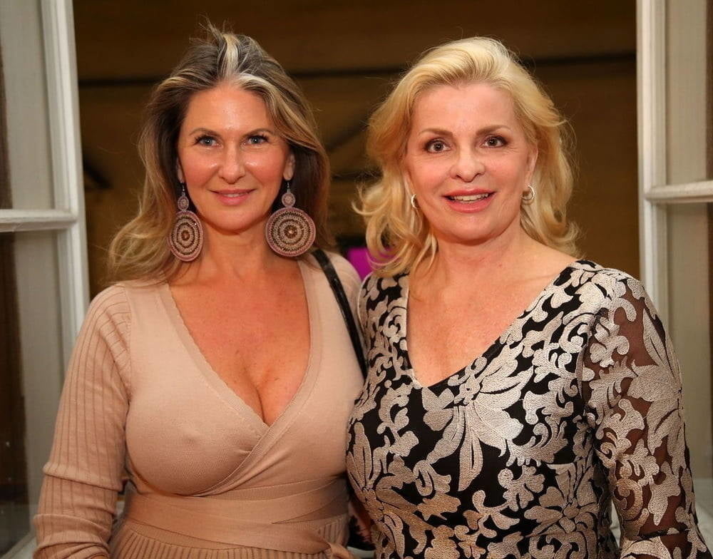 熟女たち II
 #91205568