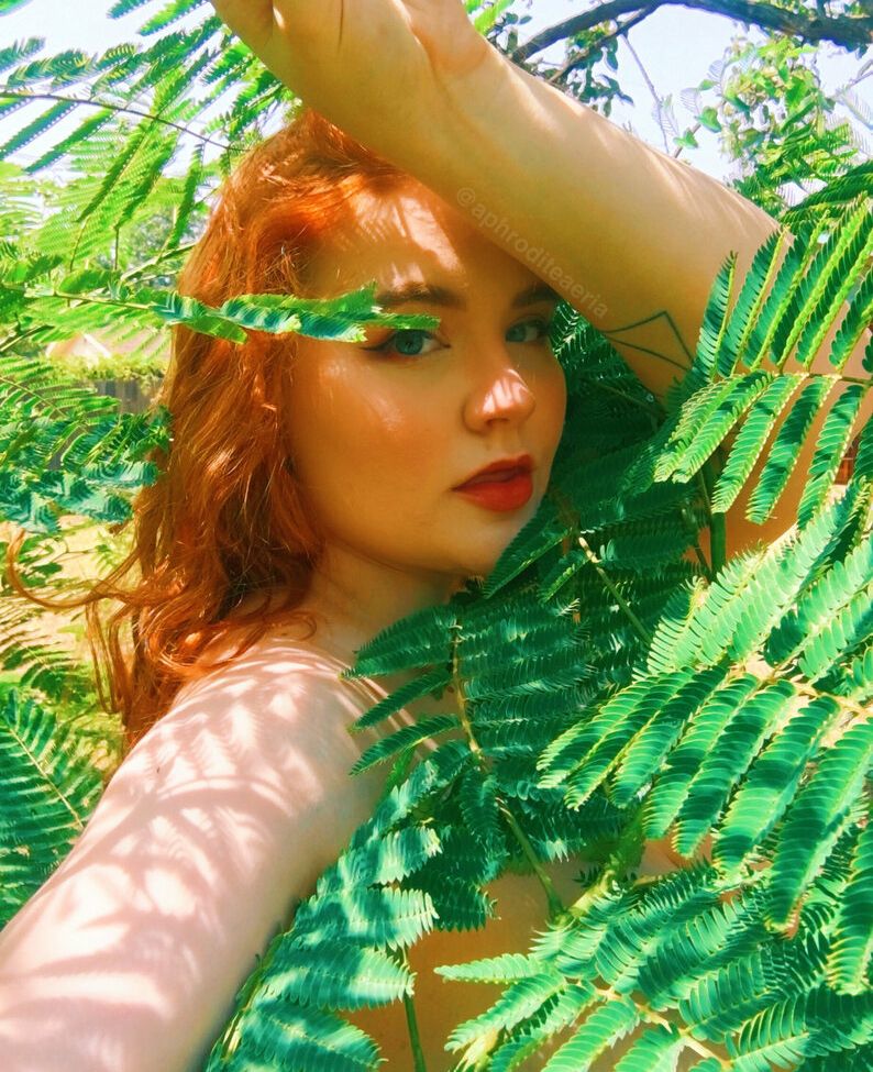 Allisonivyx desnuda #108754032