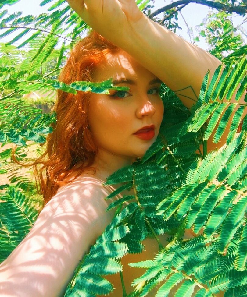 Allisonivyx desnuda #108754039