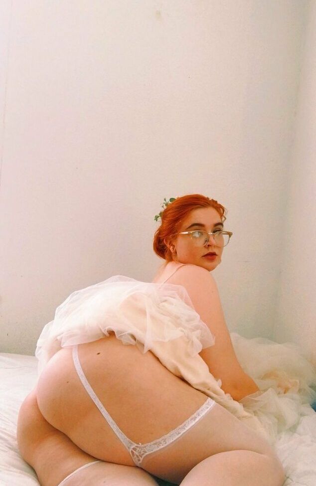 Allisonivyx desnuda #108754089