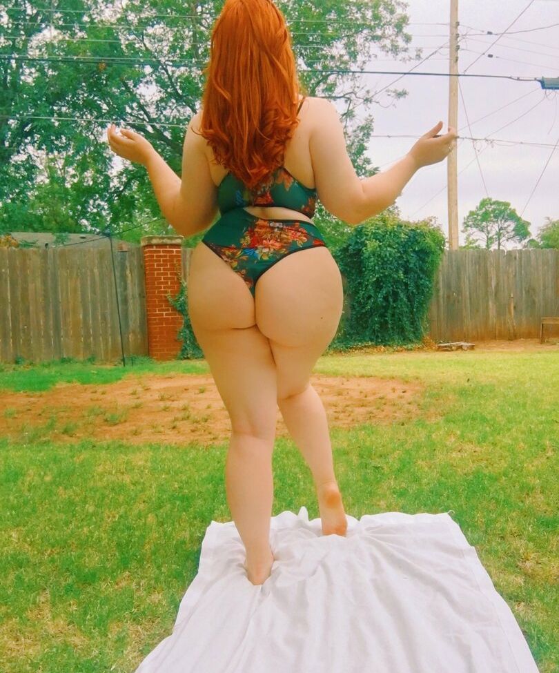 Allisonivyx desnuda #108754142