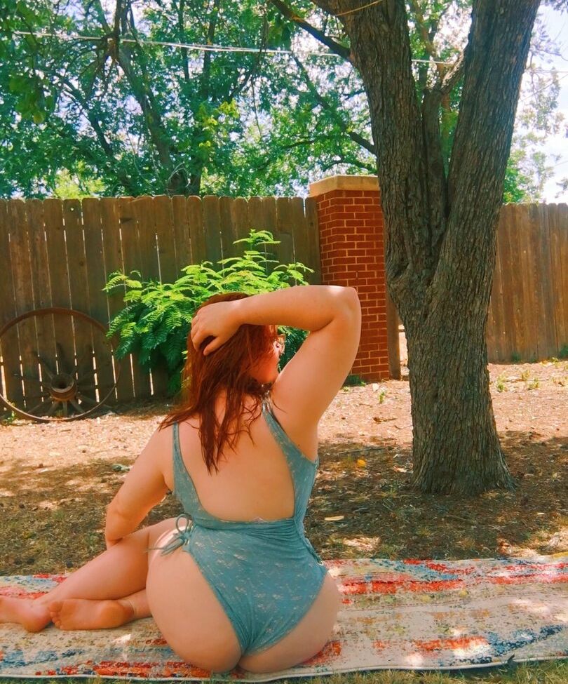 Allisonivyx desnuda #108754265