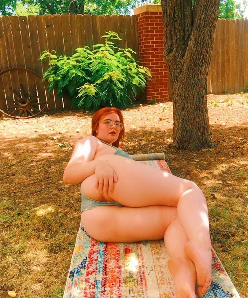 Allisonivyx desnuda #108754267