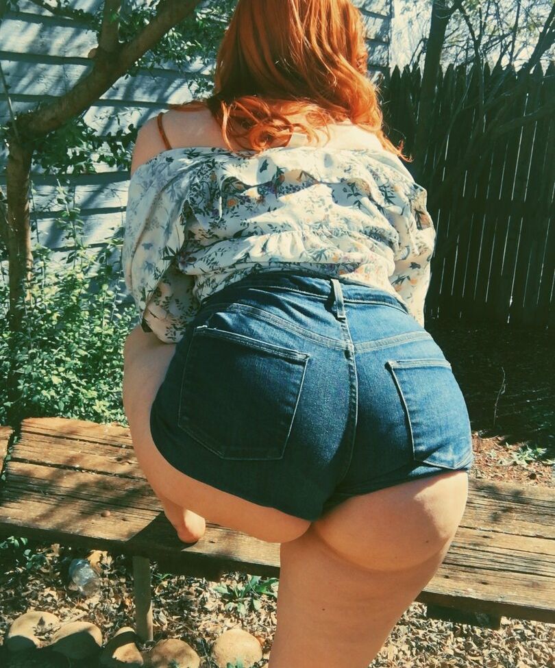 Allisonivyx desnuda #108754319