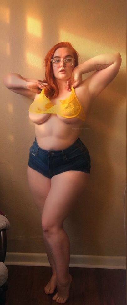 Allisonivyx desnuda #108754334