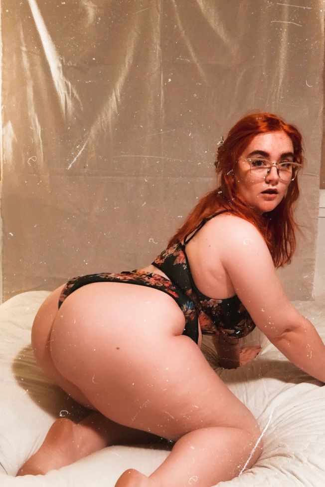 Allisonivyx desnuda #108754449