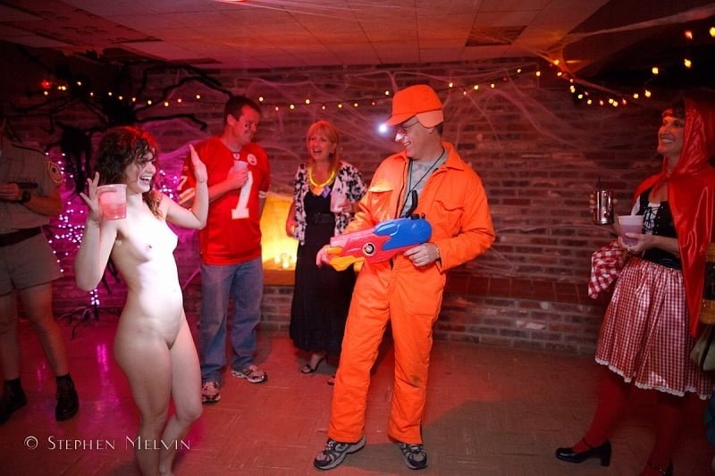 Alexis talya halloween nude costume party
 #91598294