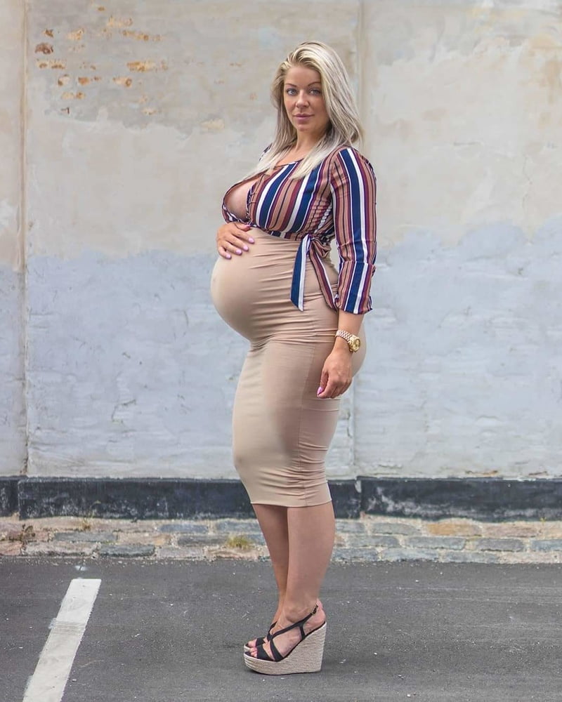 Pregnant Milf Mia Sand #79773901