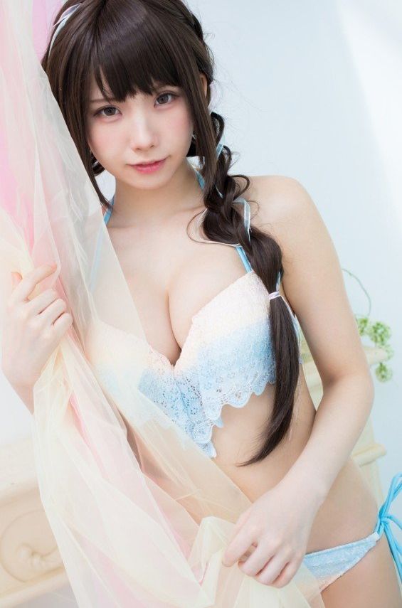 Enako nude #108806177