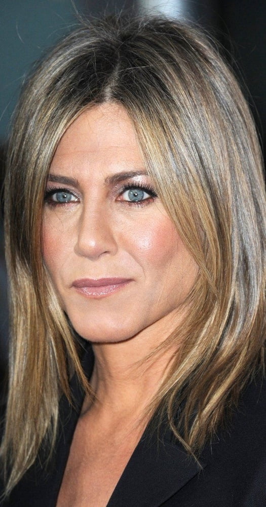 Jennifer Aniston #79665524