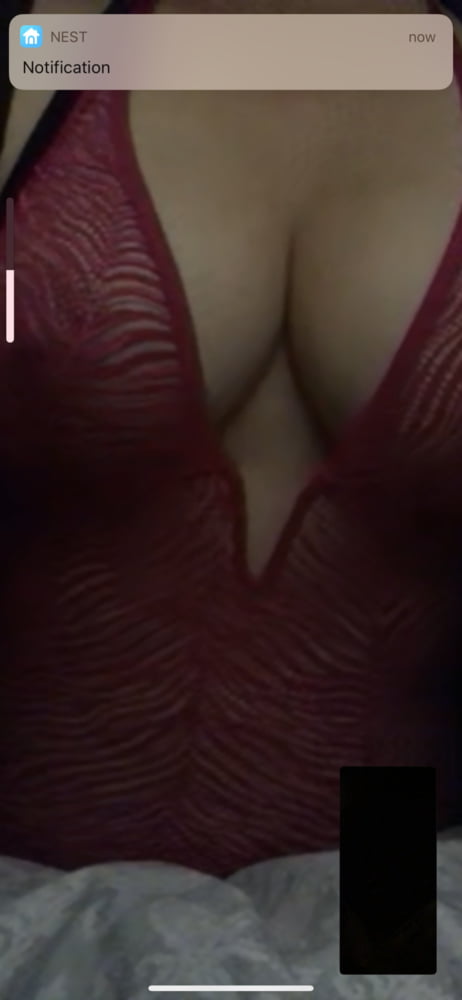 Wife in FaceTime #81454198
