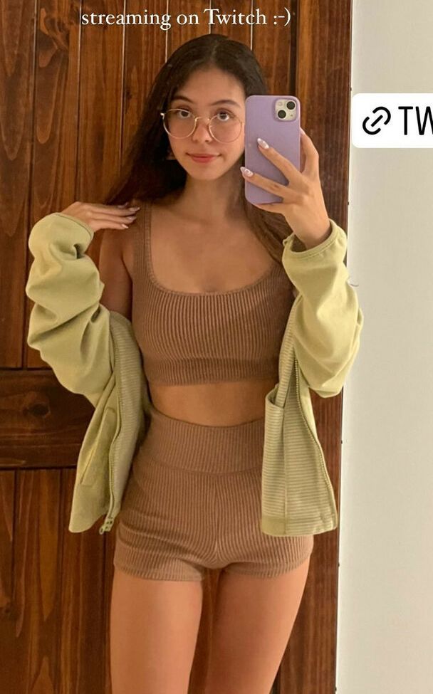 Tiptoe Tingles nude #109299510