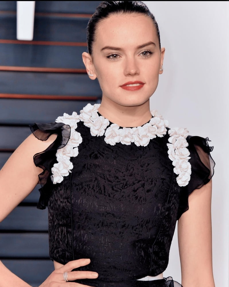 Daisy Ridley Ihre schmutzige Sperma Schlampe heute!
 #103413195