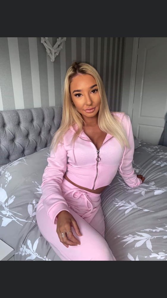 Slut central 21
 #103323053