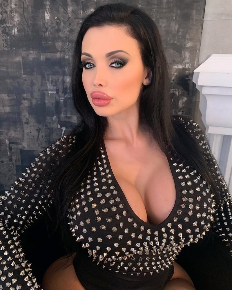 Diosa aletta ocean
 #101533240