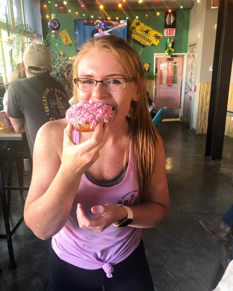 Eng aussehende Rothaarige Schlampe
 #97168175