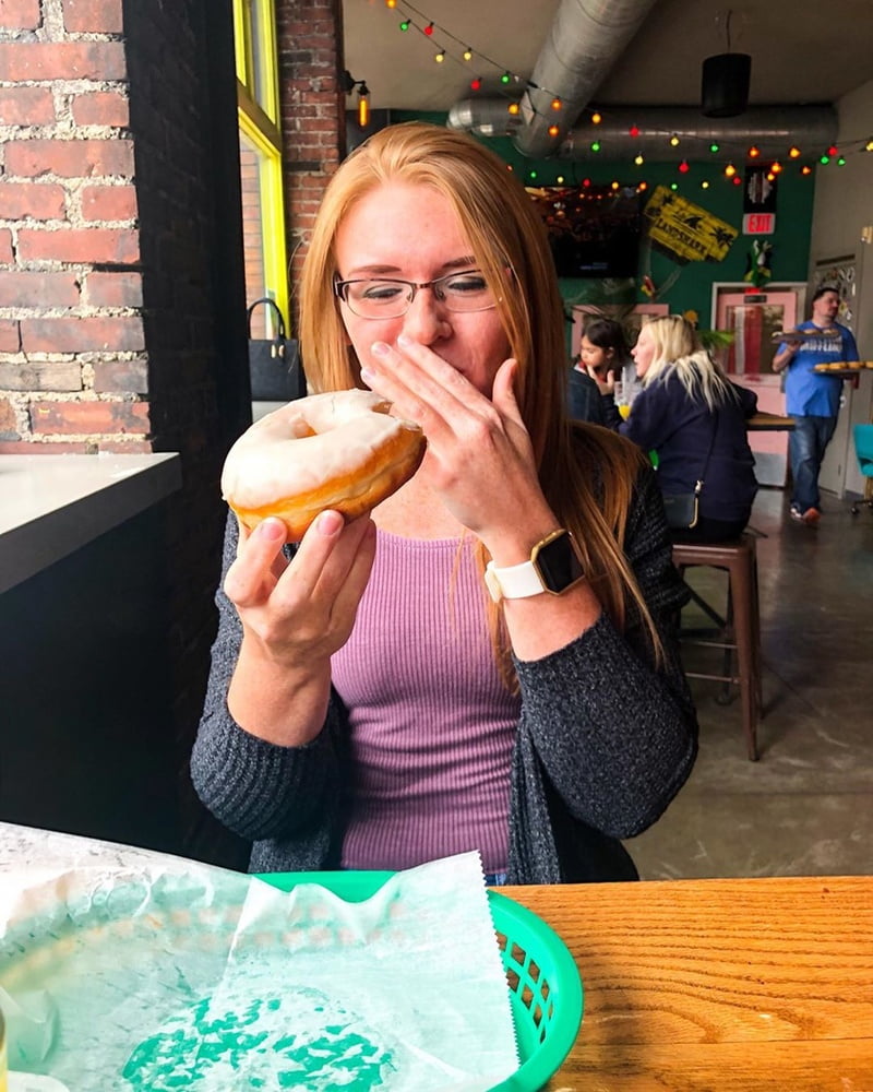 Eng aussehende Rothaarige Schlampe
 #97168178