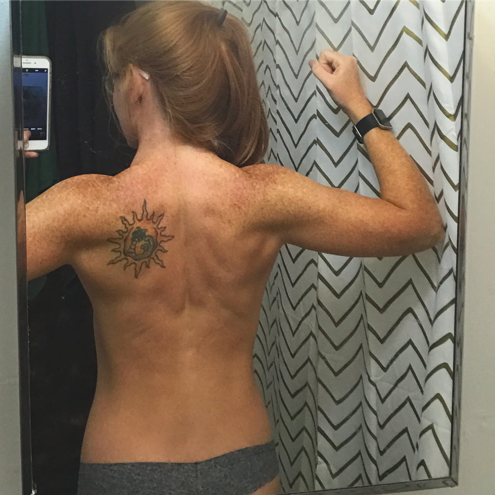 Eng aussehende Rothaarige Schlampe
 #97168205