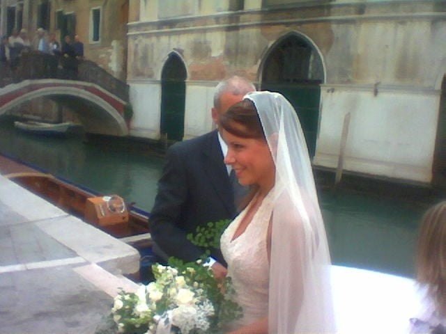 Moglie italiana sposata puttana esposta
 #100003613
